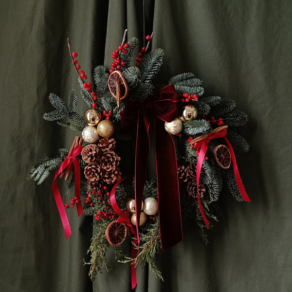 CLASSY XMAS WREATH